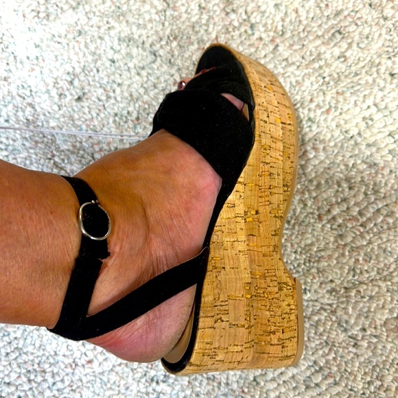 Universal Threads Millie Black Fabric Platform Cork Wedge Wrap Ankle - Picture 14 of 14